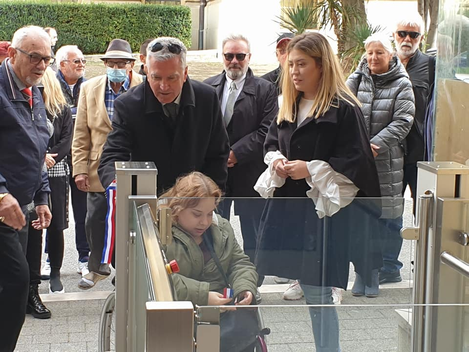 Burić svečano otvorio prostorije Udruge umirovljenika: 'Došao sam vidjeti gdje ću se uskoro družiti'