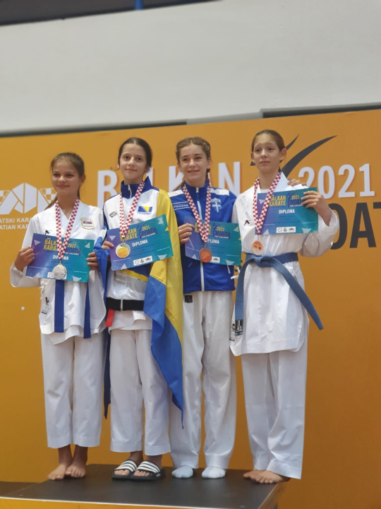 Uspjeh članice Karate kluba Šibenik 1066: Bronca zlatnog sjaja za Maru Mileta na Prvenstvu Balkana 