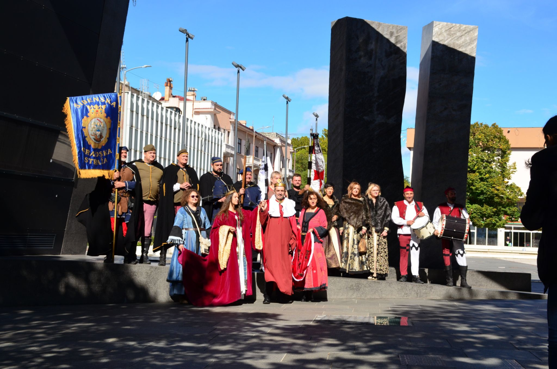Okupljanje viteških udruga u Kninu: Slavila se krunidba kralja Dmitra Zvonimira