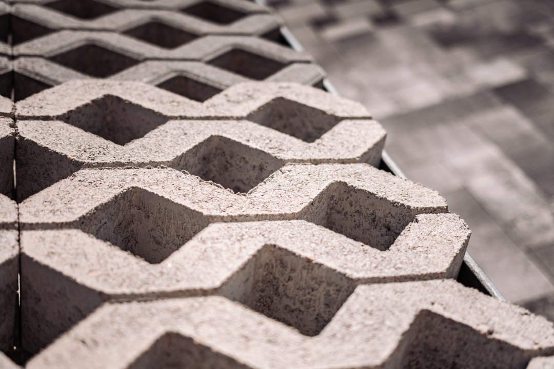 Tvrtka ABK nudi prvoklasne betonske opločnike po najpovoljnijim cijenama! 