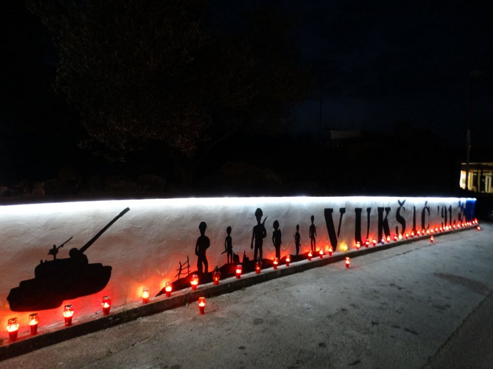 Vukšićani zapalili svijeće za Škabrnju i Vukovar