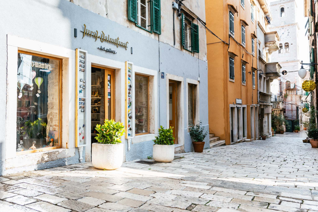 Crni petak u Galeriji Juraj Dalmatinac donosi popuste od 20 posto i posebnu akciju na Berbera i Stipicu!