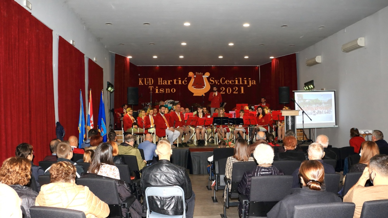 Rajko Ćuzela Papata proglašen počasnim predsjednikom tišnjanskog KUD-a Hartić