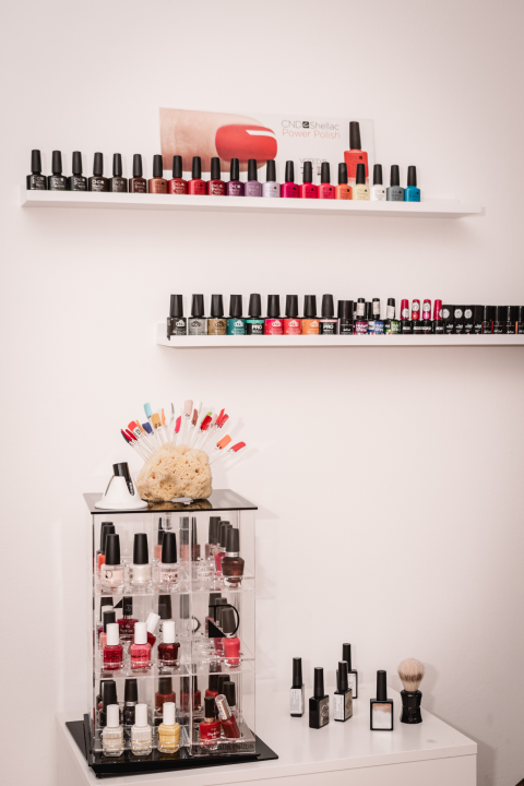 Razmazite svoje najbliže poklon bonom kozmetičkog salona Tanja!