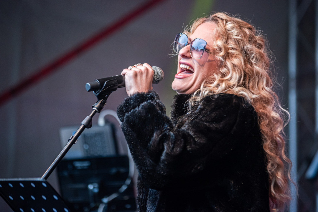 Vratilo se staro normalno na Adventuru: Fenixi, Badnjak, đardin, točno u podne