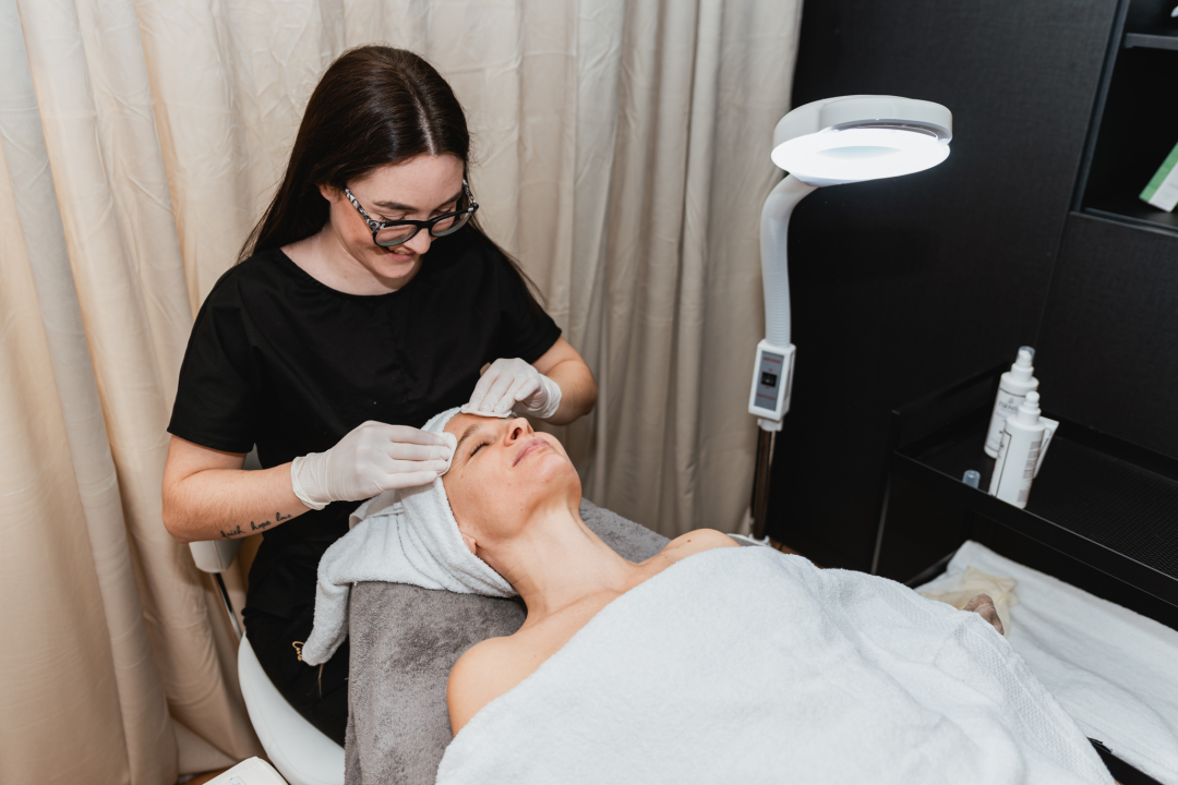 Isprobajte neka od ukusnih alla carte jela konobe Brošćica! 