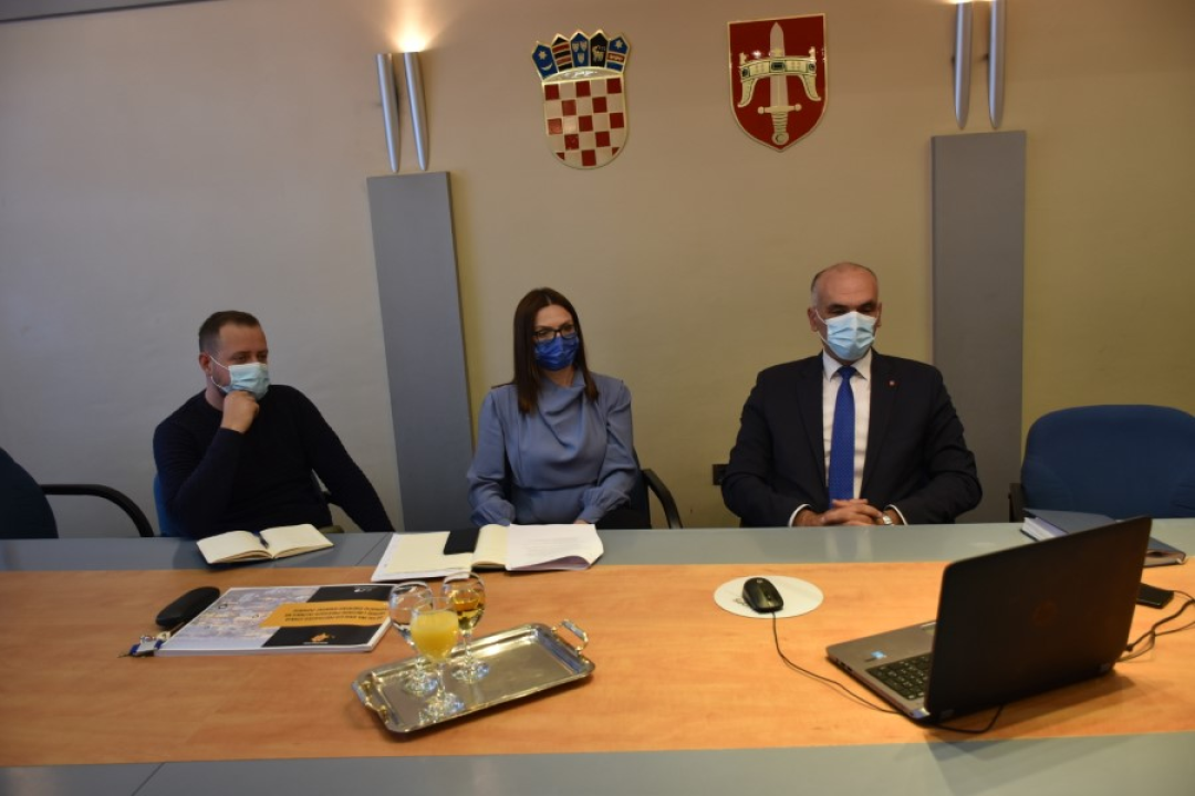 Konačno je u planu dovesti u red autobusni prijevoz u županiji: Ispunite anketu u tekstu