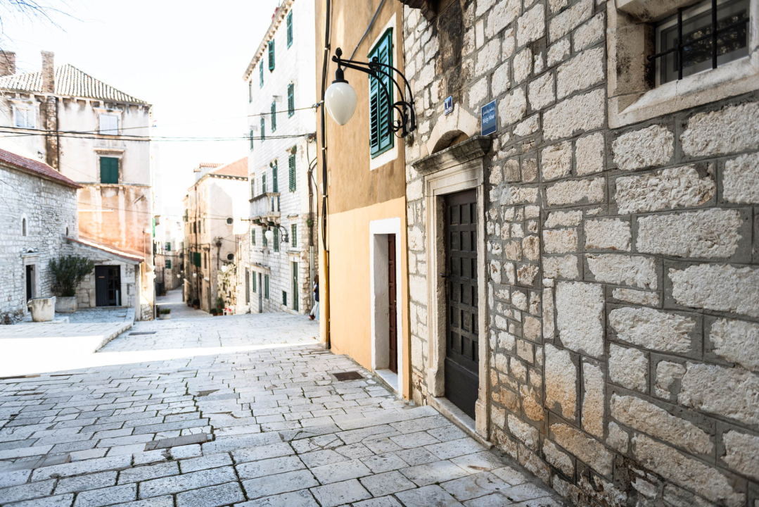 Gotička palača Kožul na Gorici postala palača Mickey Mouse: Evo nekoliko detalja koje možda niste znali o tom zdanju    