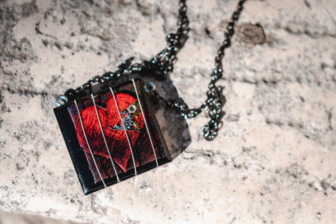 Galerija Juraj Dalmatinac za Valentinovo poklanja popust od 20 posto na sve!