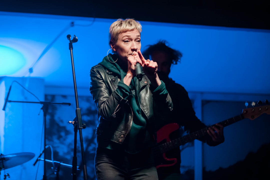 Sjajna atmosfera na koncertu Elementala: Publika u glas pjevala sve hitove, pogledajte kako je bilo  