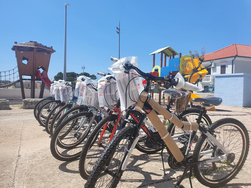 Općina Tribunj četvrtašima poklonila bicikle: 'Ovo je nagrada za dobar uspjeh'