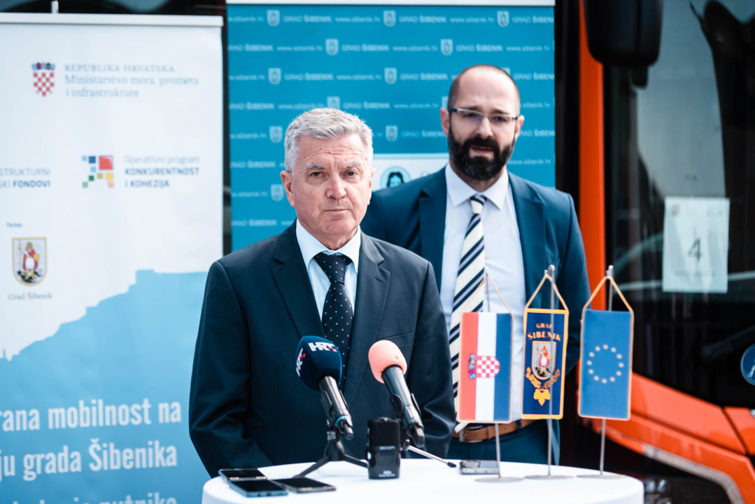 U Šibenik stiglo 11 novih autobusa: 'Dijete iz Grebaštice ima jednaka prava kao ono s Baldekina'