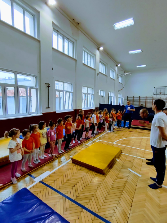 U Šibenik stigla vrijedna gimnastička oprema iz Nizozemske