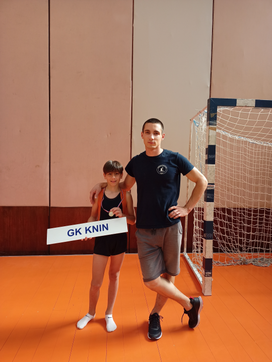 Nikola Čeko srebrni: Prva medalja za mušku sportsku gimnastiku u Kninu