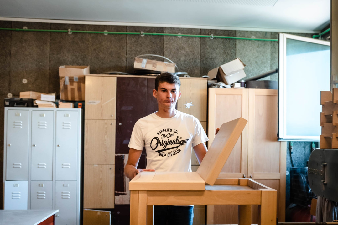 Stolare danas 'tražimo povećalom', ali Šibenčaninu Mati to zanimanje oduvijek je bilo prvi izbor