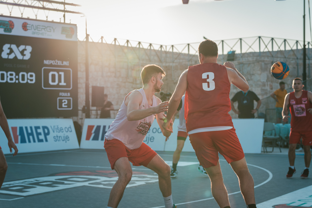 Basket se sinoć igrao na najljepšem igralištu: Tvrđava sv. Mihovila domaćin Pro 3x3 Tour-a