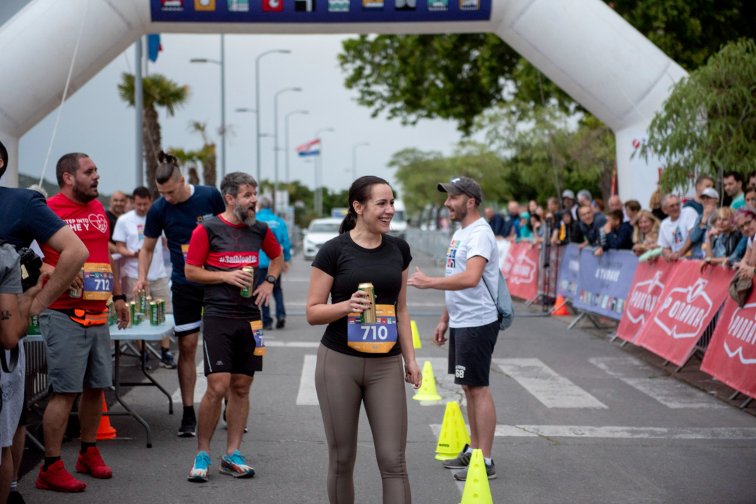 Imamo pobjednike održane Pivske milje: Pogledajte kako je sinoć bilo na šibenskoj rivi  