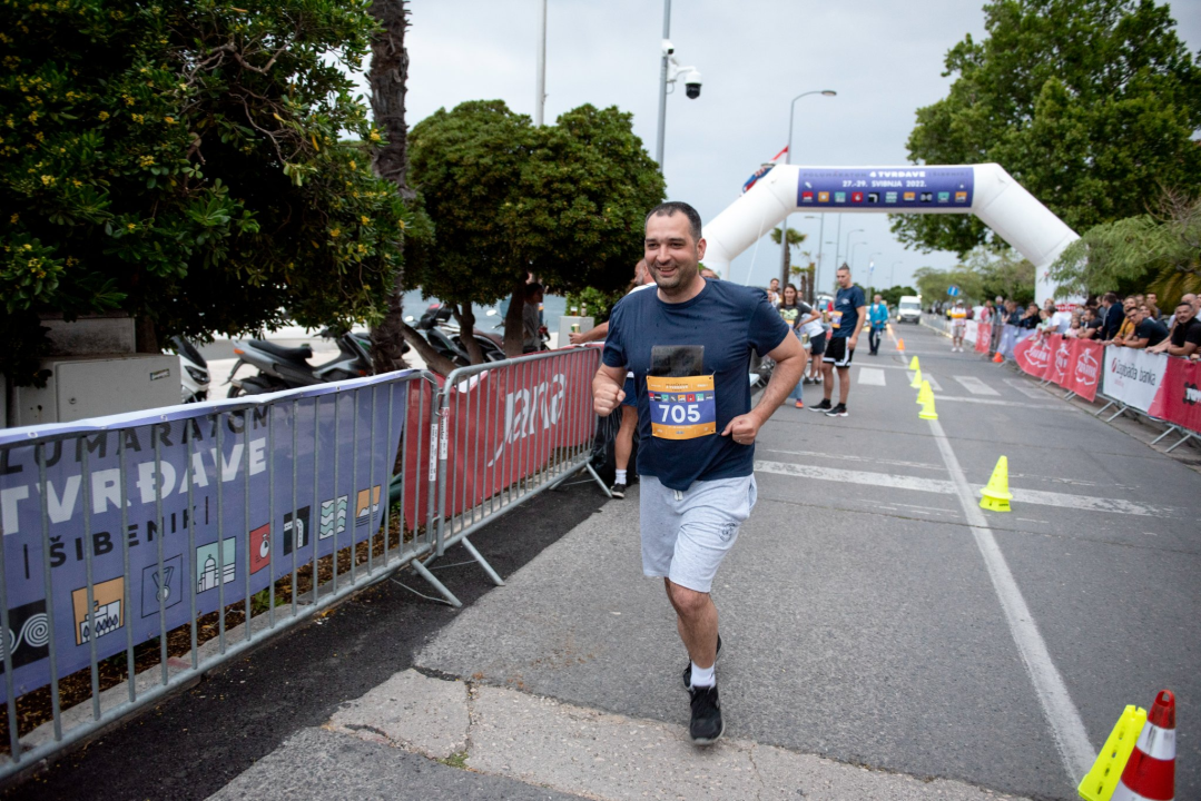 Imamo pobjednike održane Pivske milje: Pogledajte kako je sinoć bilo na šibenskoj rivi  