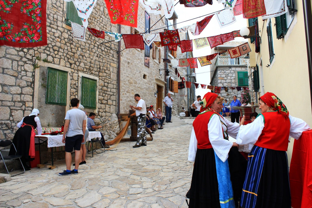 Posjetite Sajam tradicijske drvene brodogradnje u Betini!