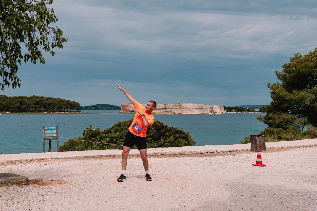 Spektakl u Šibeniku: Pivska milja je bila kao Woodstock, polumaraton završili i brojni Šibenčani