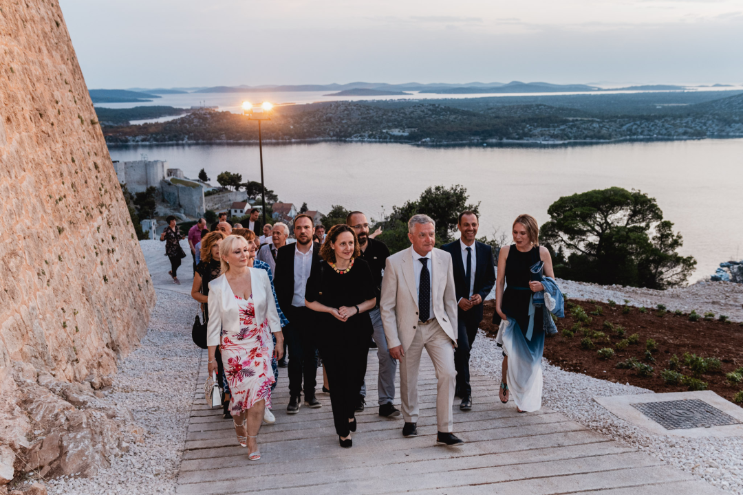 Otvorena tvrđava sv. Ivana, ministrica Obuljen Koržinek: ‘Šibenik je postao najuspješniji grad u transformaciji’