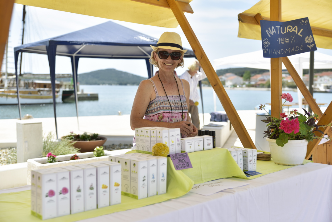 Jedinstveni doživljaj: U Betini održan Sajam tradicijske drvene brodogradnje