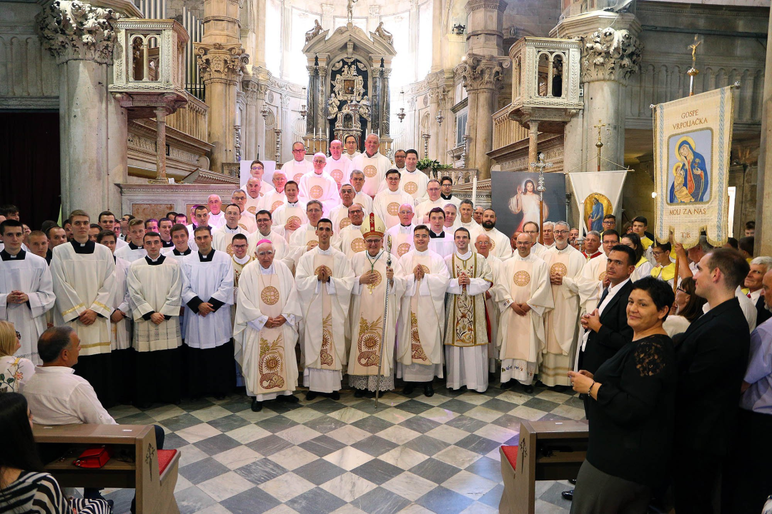 Don Šime Pleadin i don Ante Vrcić zaređeni za svećenike Šibenske biskupije