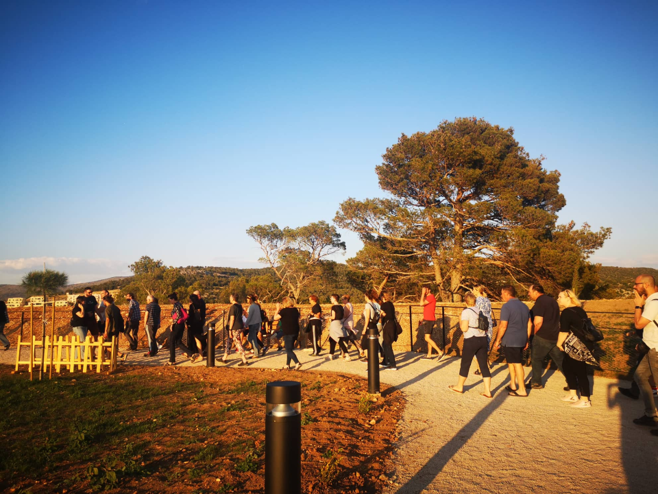 Šibenčani su danas dobili odgovor na pitanje što je sve zasađeno na sv. Ivanu