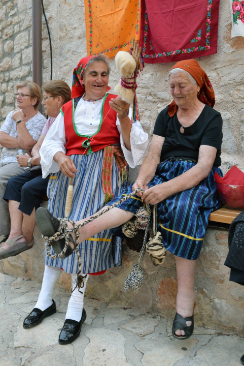 Betinjani pokazali kako su nekad izgledali kućanski poslovi i što se jelo
