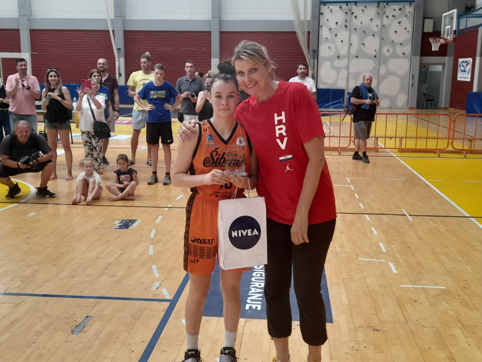 Mladi šibenski košarkaši i košarkašice pomeli konkurenciju i stigli do naslova prvaka Hrvatske!