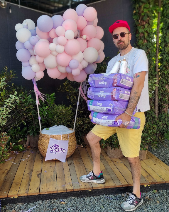 Petar je uzeo ženino prezime, bio na porodu i ne vidi čemu hvaliti očeve koji mijenjaju pelene: 'Dijete smo zajedno napravili'