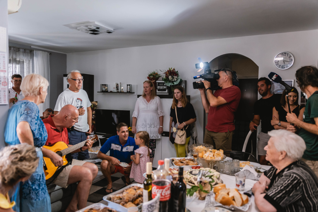 Šibenčanka Katica proslavila 100. rođendan, a jedina želja joj je da praunuka rodi: 'Kaže ona da ima vrimena, ali ja nemam'