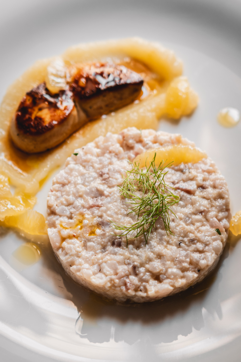 Buta je nova šibenska gastro destinacija: Uživajte u mediteranskim jelima na terasi okruženoj začinima