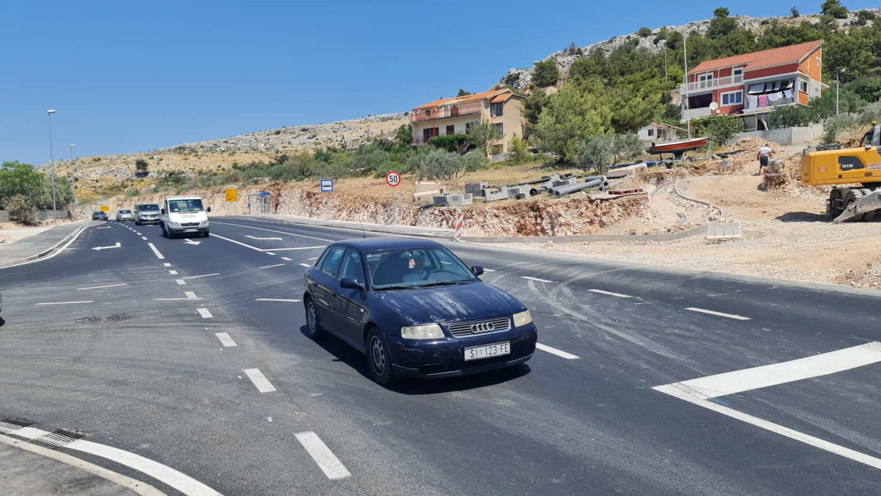 Gotove muke po mještanima Žaborića: Rekonstruirana dionica magistrale napokon bez semafora, promet teče normalno