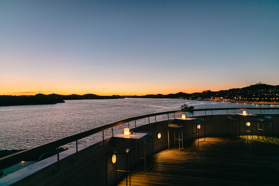 Uživajte u jedinstvenom ambijentu Roof Bara by Moet &amp; Chandon u D-Resortu!