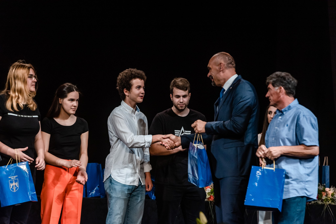 Najboljim učenicima u županiji uručene nagrade: 'Svojim trudom i radom  napravili ste nešto što vas izdvaja od uobičajenog'