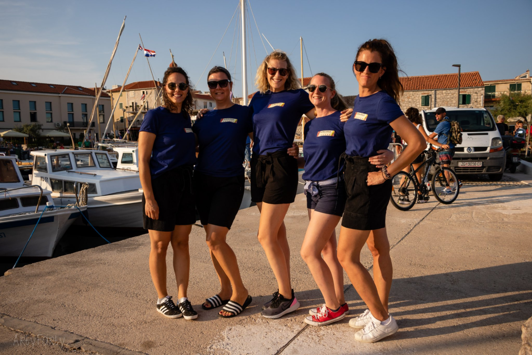 U Betini 16 posada veslalo na regati, najbrža bila 'Ekipa za ne biti doma'