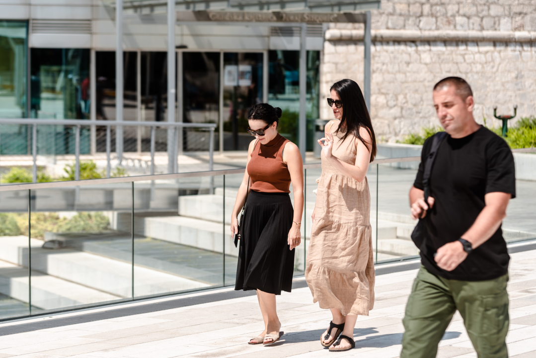 Provjerite koje su nam modne trendseterice upale u oko ovaj tjedan