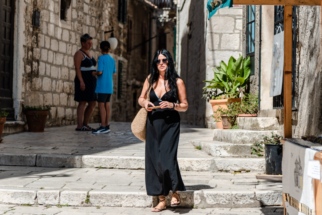 Lijepe Šibenčanke u bezvremenskim modelima i ovog su tjedna ukrale sve poglede u gradu