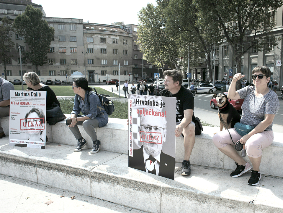 Prosvjed protiv Vlade u Zagrebu: Ima i šibenskih kapa