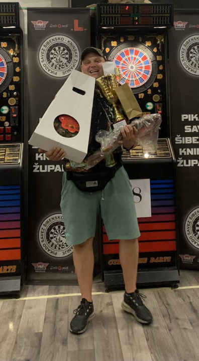 PRŠUT OPEN 2022.: Drniš je bio domaćin najvećeg pikado turnira u Hrvatskoj    