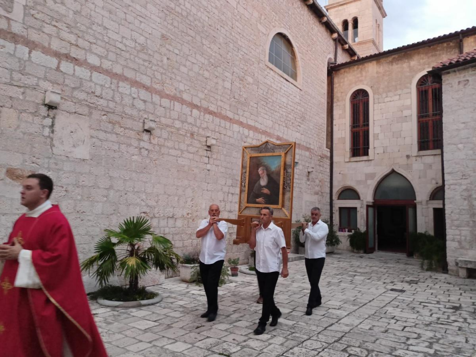 U Šibeniku počela Velika devetnica sv. Nikoli Taveliću