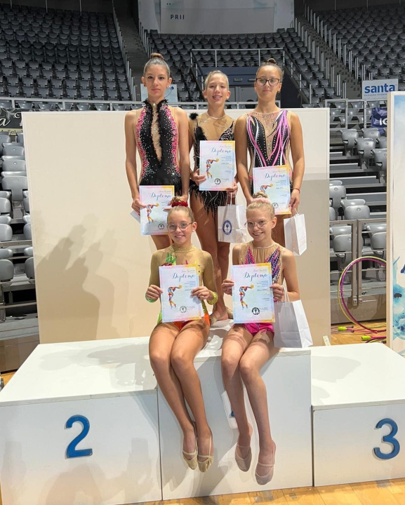Devet ritmičarki GK Šibenik-Dalmacije nastupalo na međunarodnom turniru &quot;Sirena Cup 2022&quot; u Zadru