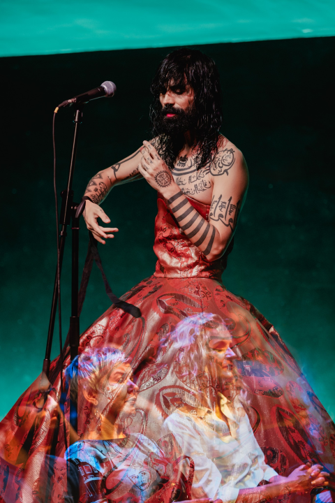 Vrećin glas, gitara i lutnja Edina Karamazova oduševili sinoć Šibenčane u Arsenu