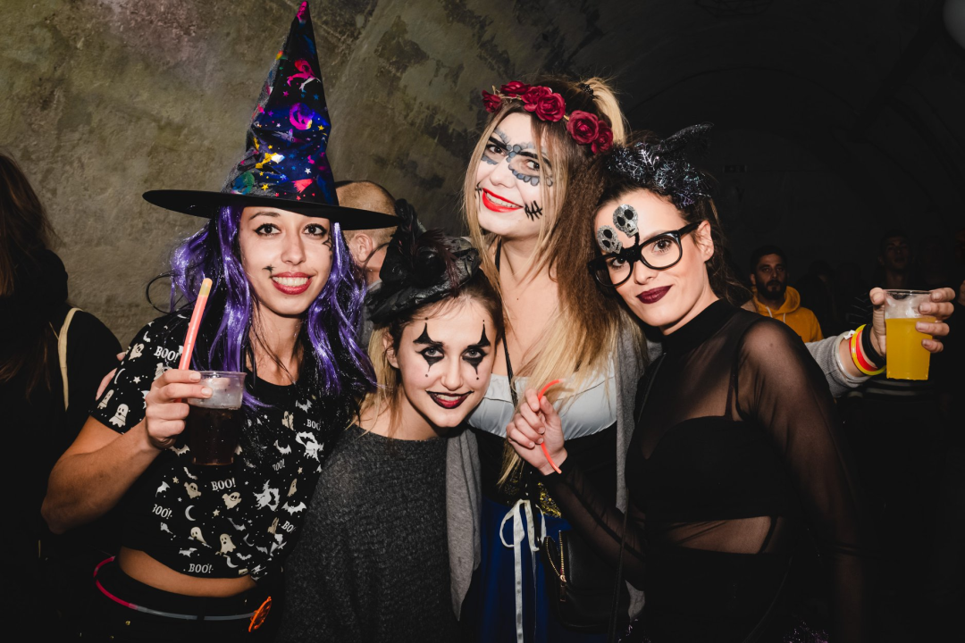 Večeras je veliki kostimirani Halloween party u Tunelu! Upad free za sve