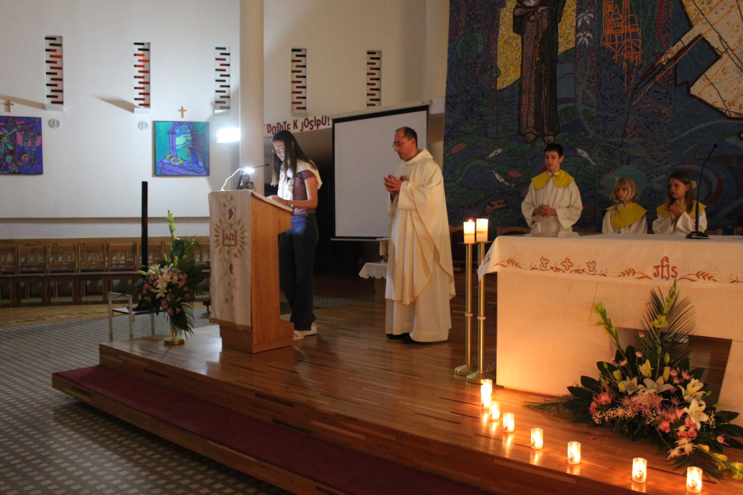 Na Šubićevcu uz pjesmu i molitvu održan Holywin