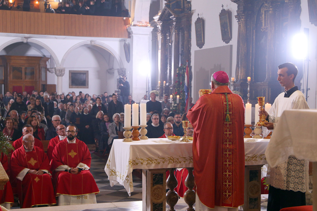 Misa i procesija: U Šibeniku proslavljen blagdan sv. Nikole Tavelića