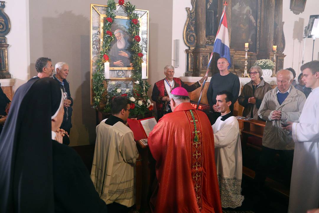 Misa i procesija: U Šibeniku proslavljen blagdan sv. Nikole Tavelića