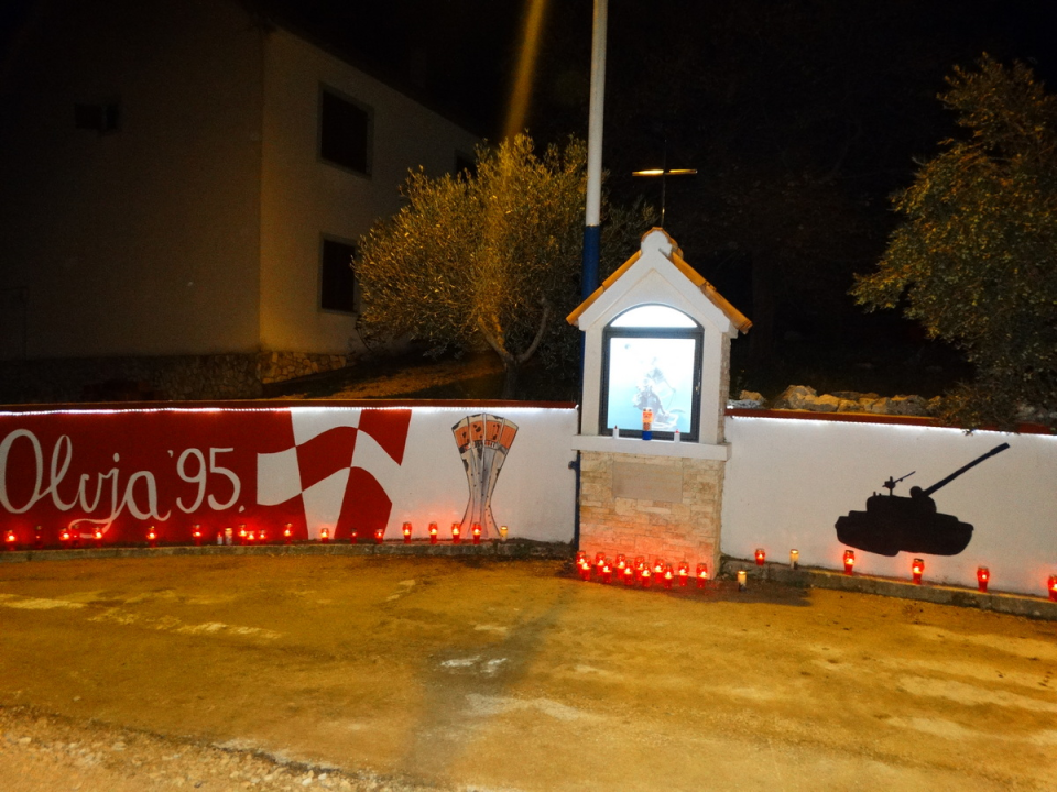 Vukšić upalio svijeće za Škabrnju i Vukovar