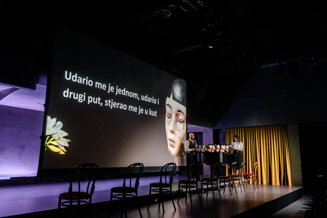 Predstava 'Progovori' u Arsenu: 'Svjedočanstvima žena na drastičan način šaljemo poruku da treba reći stop nasilju'